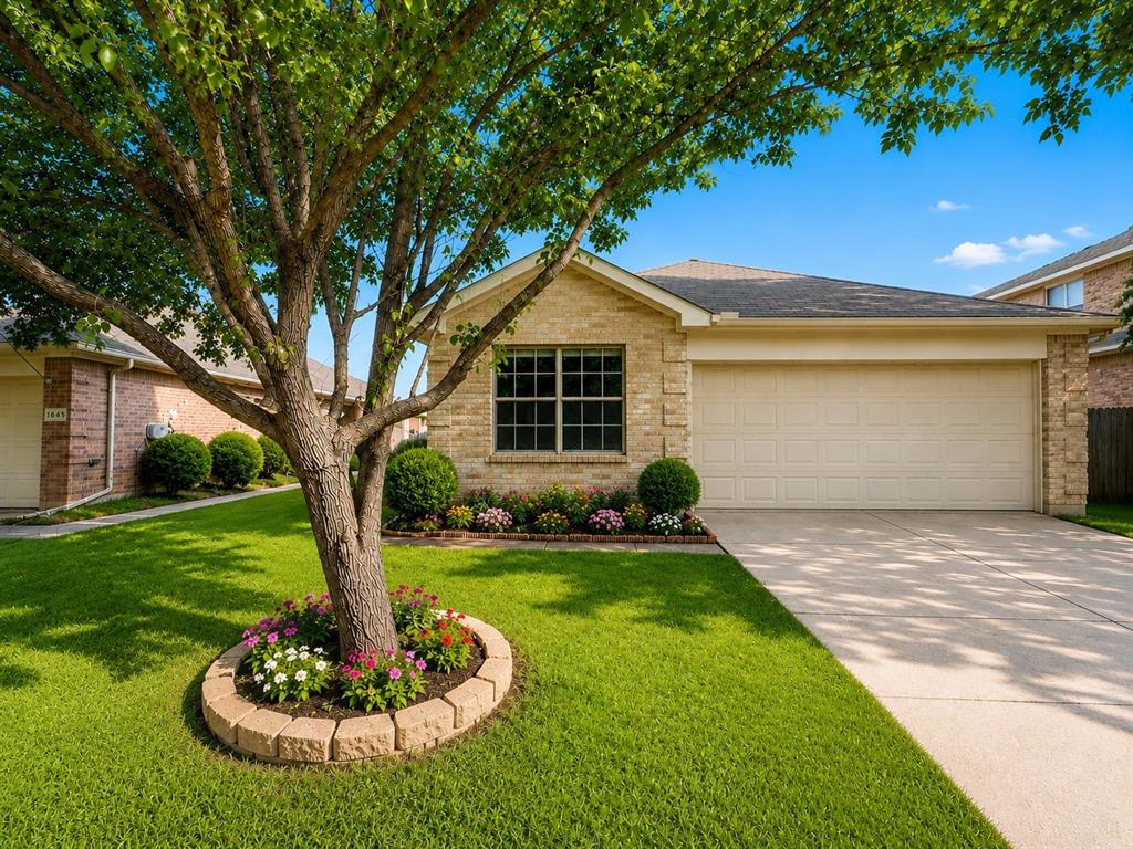 1249 Cottonwood Drive Property Photo 2