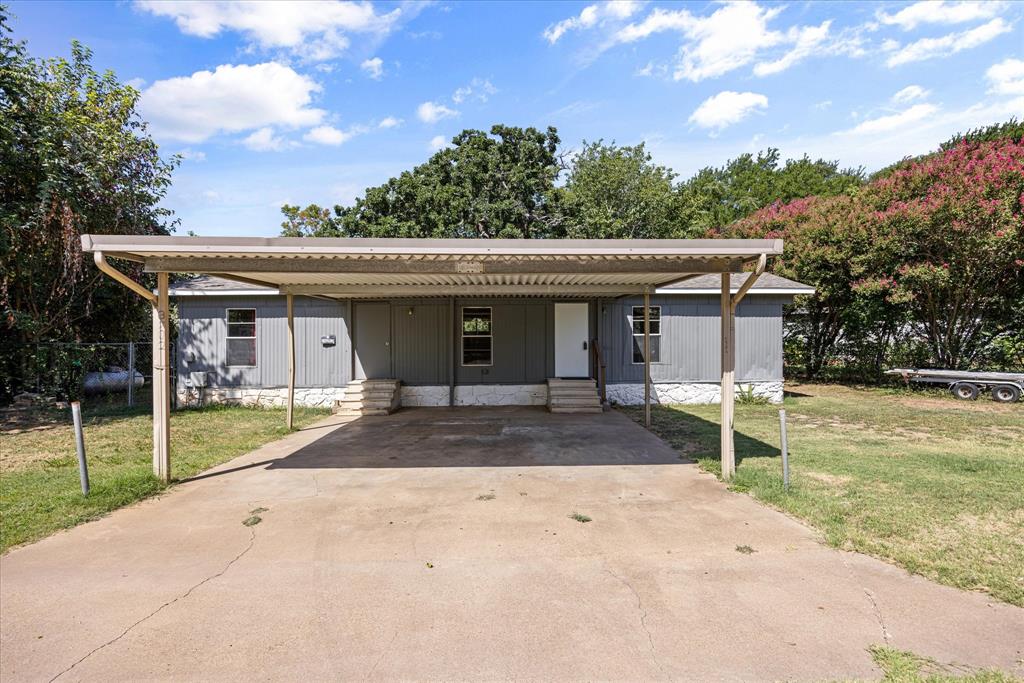 3702 Hartwood Drive Property Photo 3