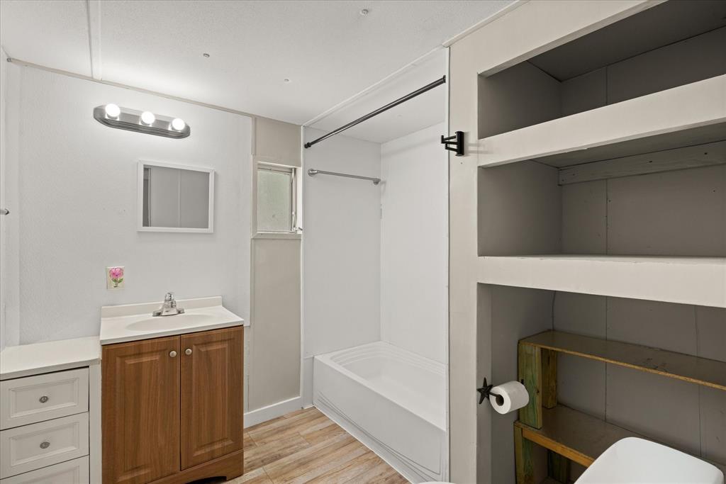 3702 Hartwood Drive Property Photo 13