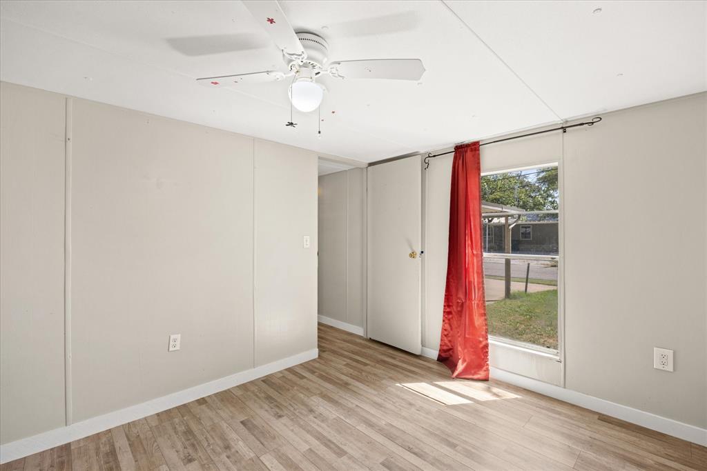 3702 Hartwood Drive Property Photo 15