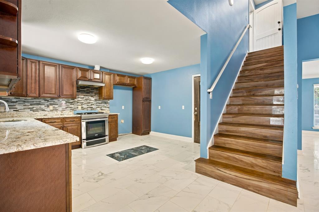 2016 Knollwood Lane Property Photo 6
