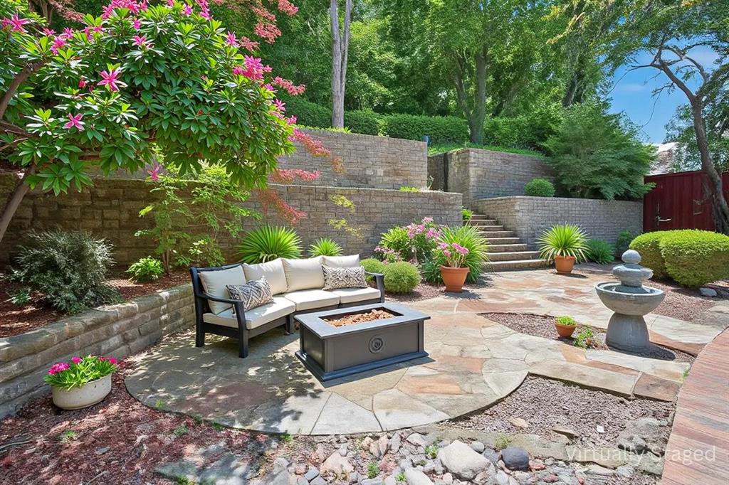 8141 Rosemont Drive Property Photo 1