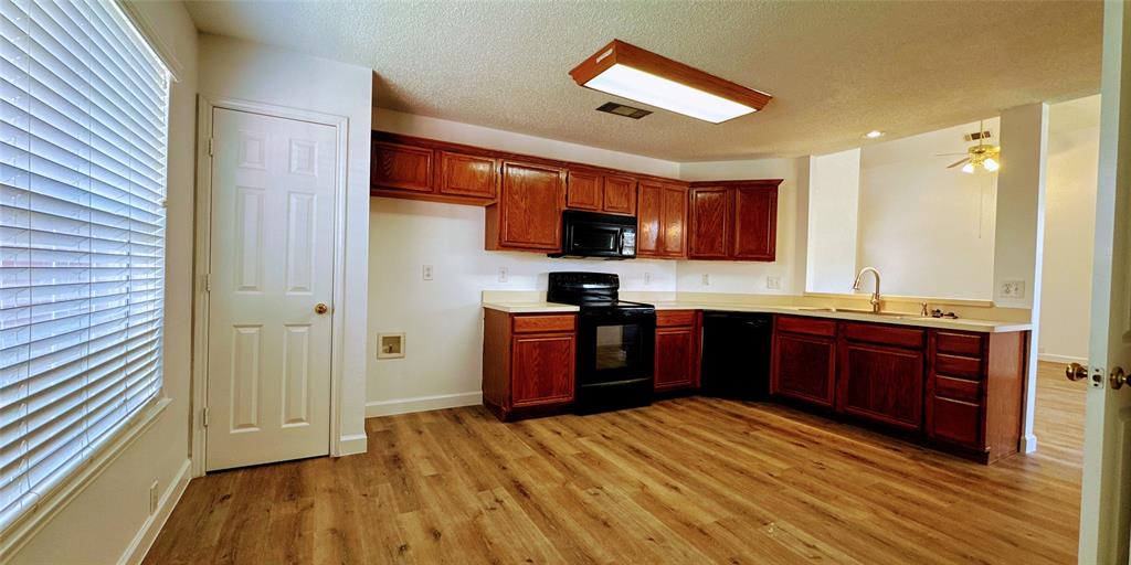 7208 Chateau Drive Property Photo 4