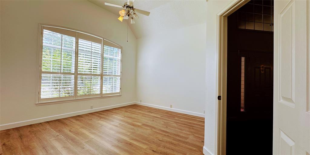 7208 Chateau Drive Property Photo 7