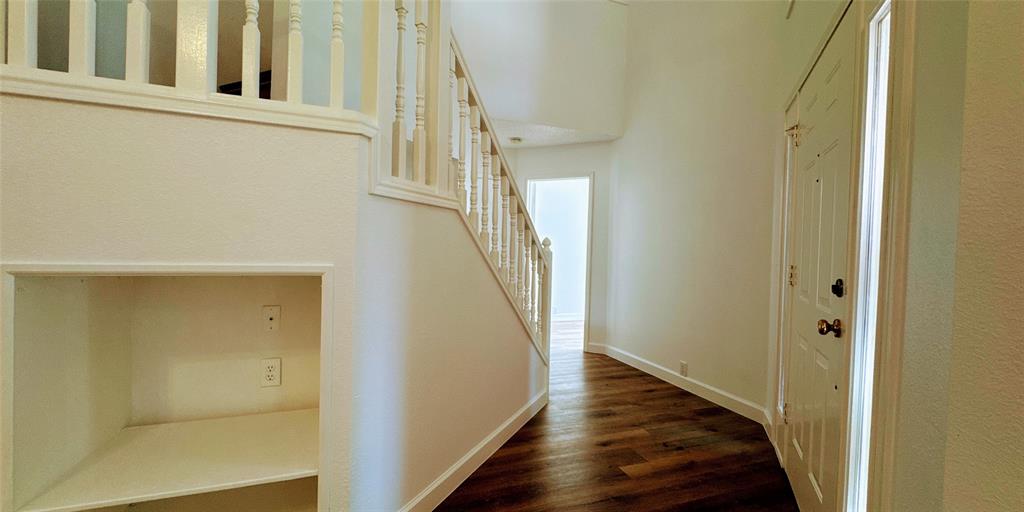7208 Chateau Drive Property Photo 12
