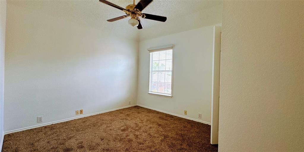 7208 Chateau Drive Property Photo 15