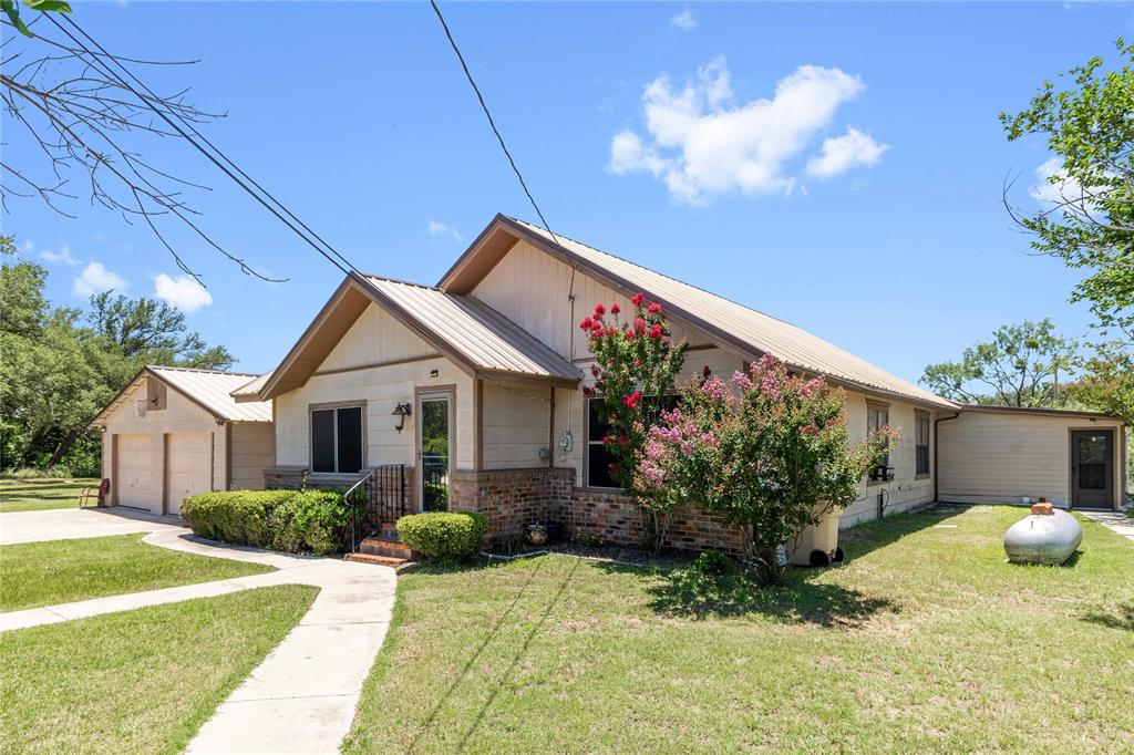 3800 County Road 112 Property Photo 1