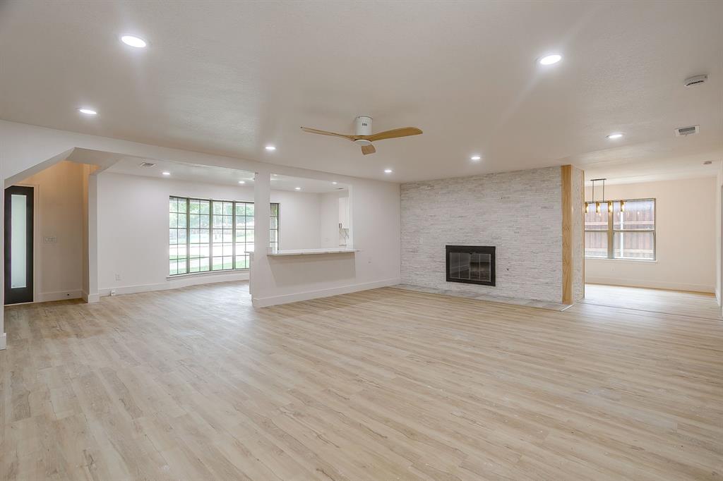 2601 Briarwood Drive Property Photo 6