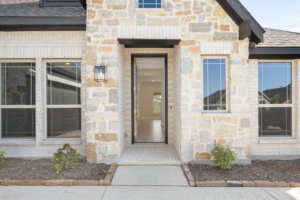 131 Red Cedar Court Property Photo 4