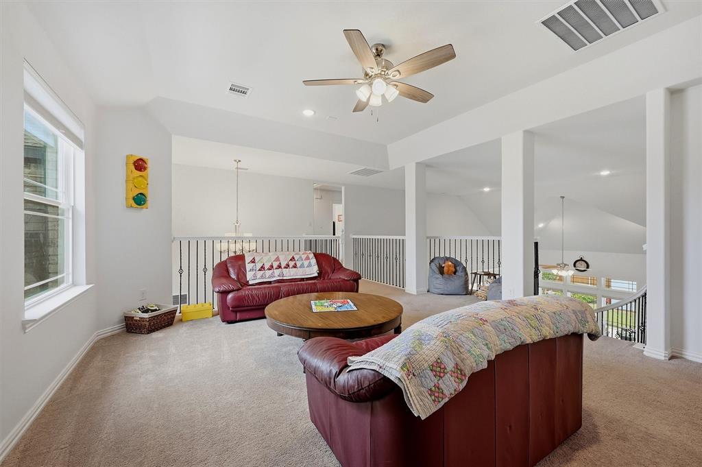 809 Violet Way Property Photo 25