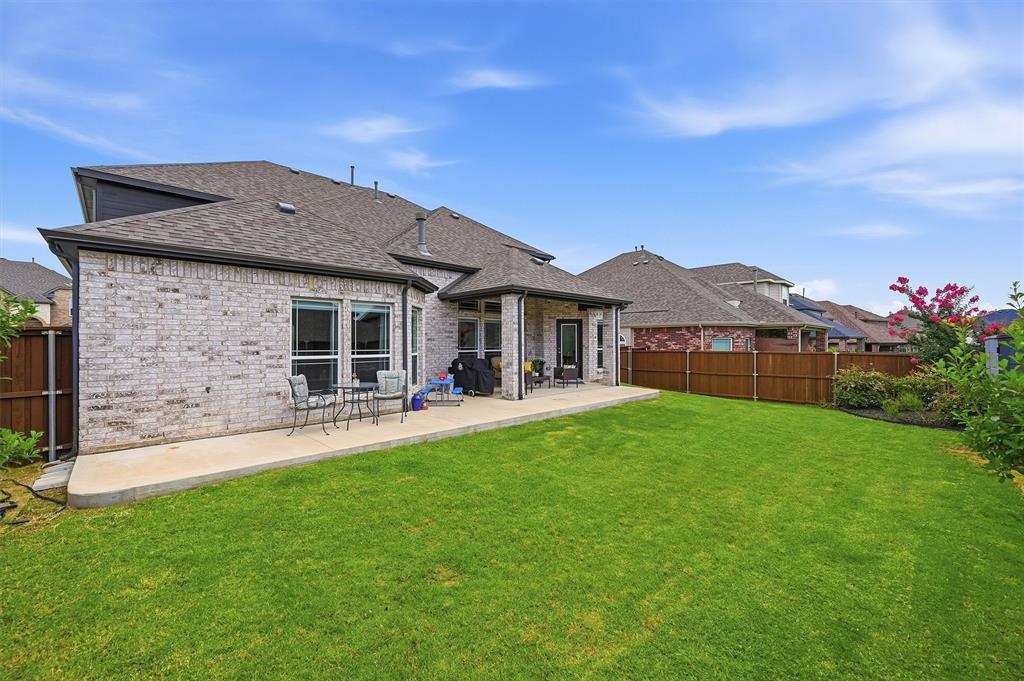 809 Violet Way Property Photo 37