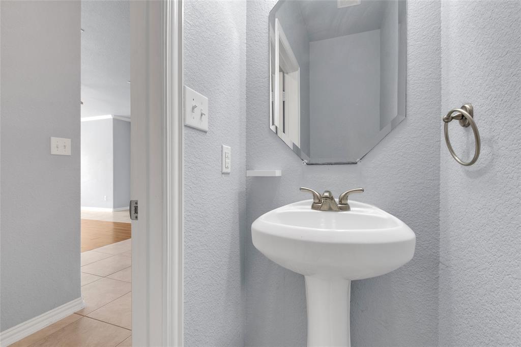 706 S Jupiter Road 705 Property Photo 6