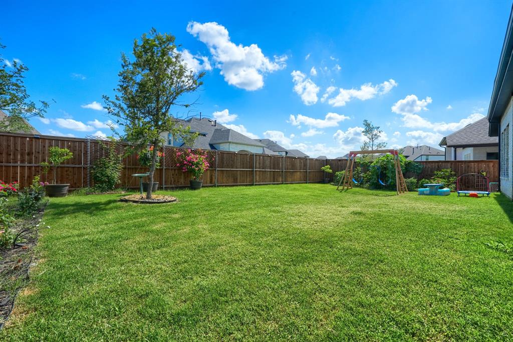 2532 Blackpool Court Property Photo 29