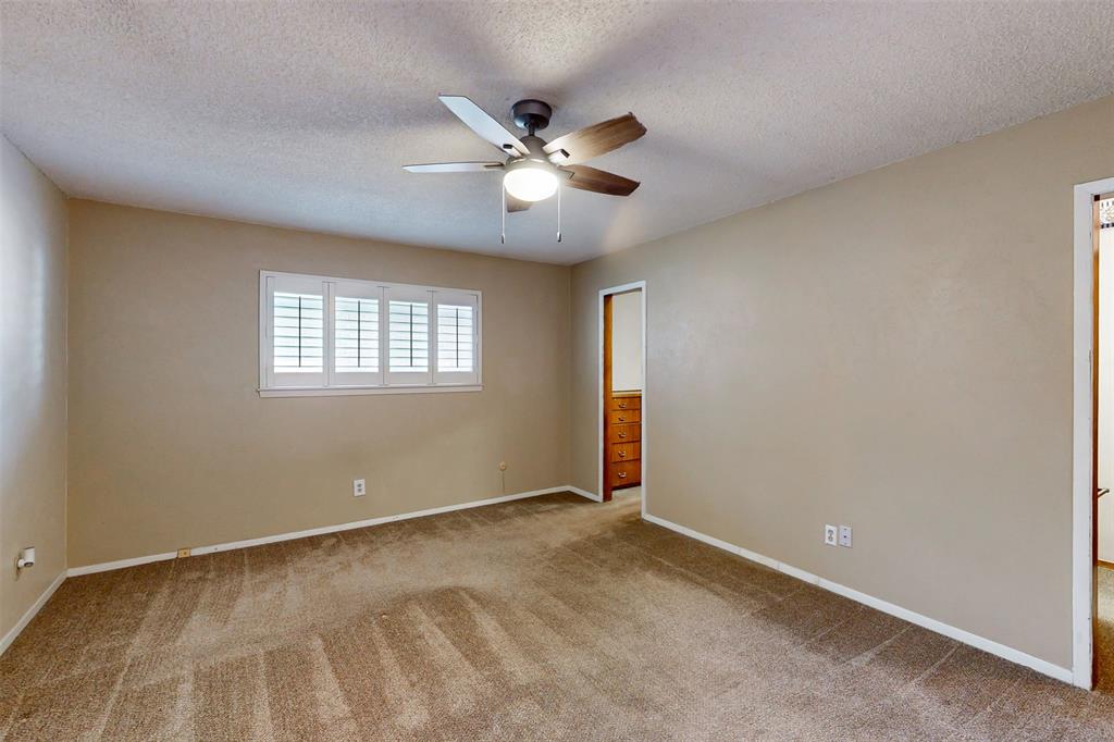 4501 Trowbridge Drive Property Photo 10