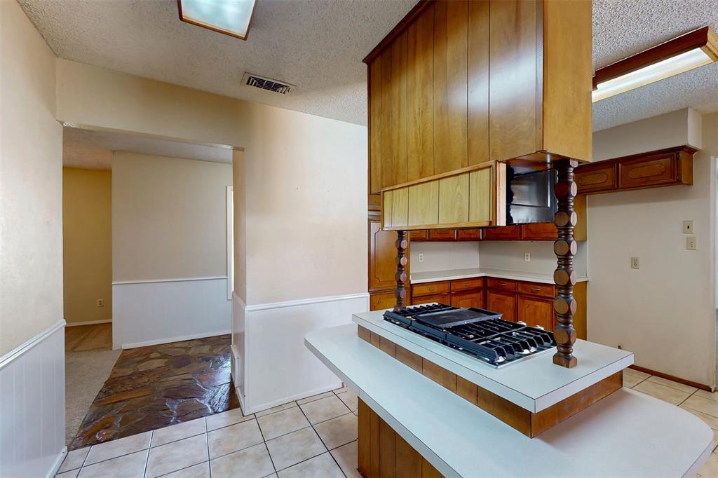 4501 Trowbridge Drive Property Photo 16