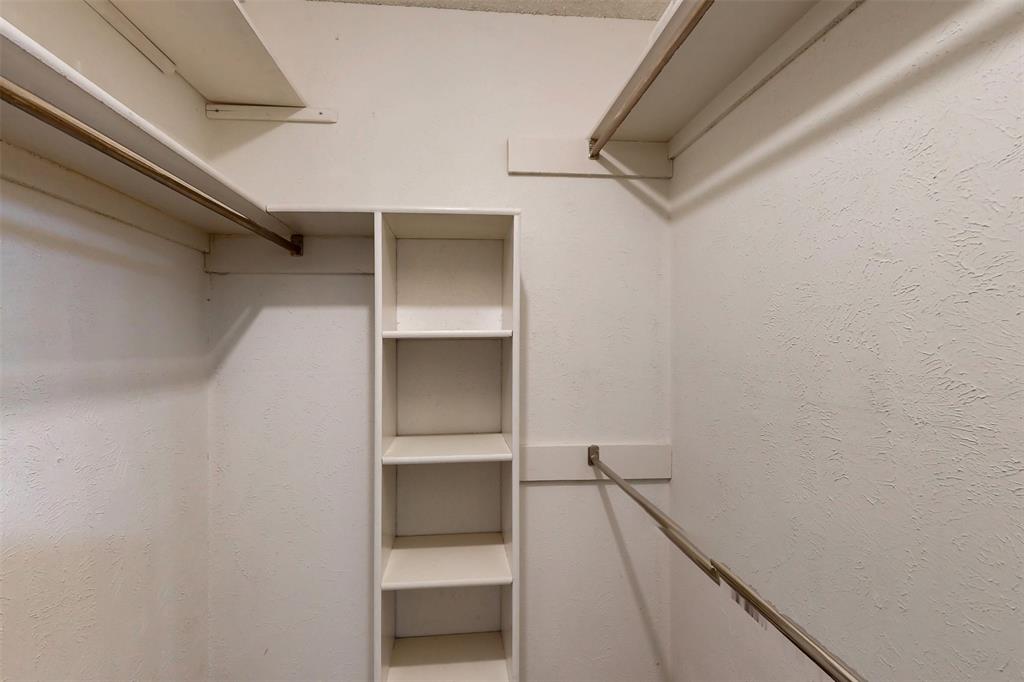 4501 Trowbridge Drive Property Photo 19