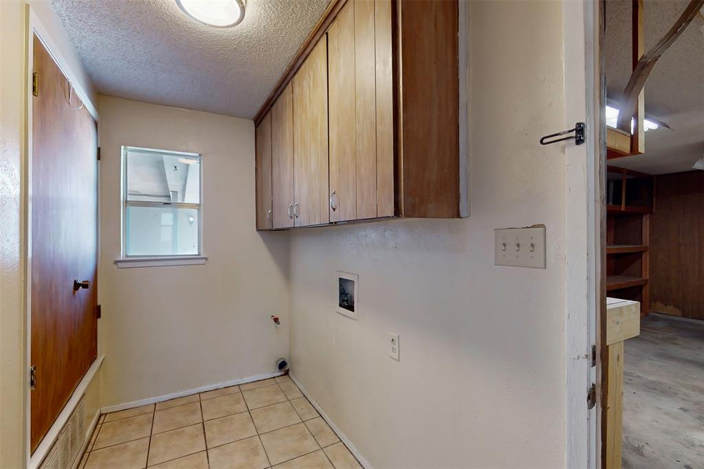 4501 Trowbridge Drive Property Photo 28