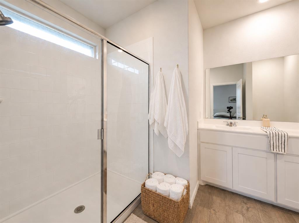 8605 Mirror Lake Drive Property Photo 14