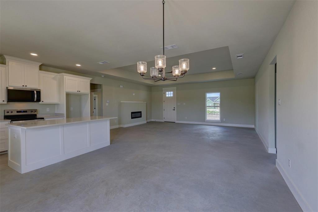 101 Stillmeadow Way Property Photo 2