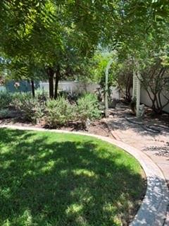 3740 Blossom Lane Property Photo 2