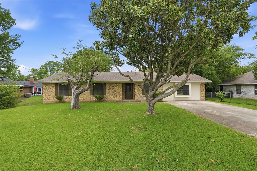108 Loraine Street Property Photo 1
