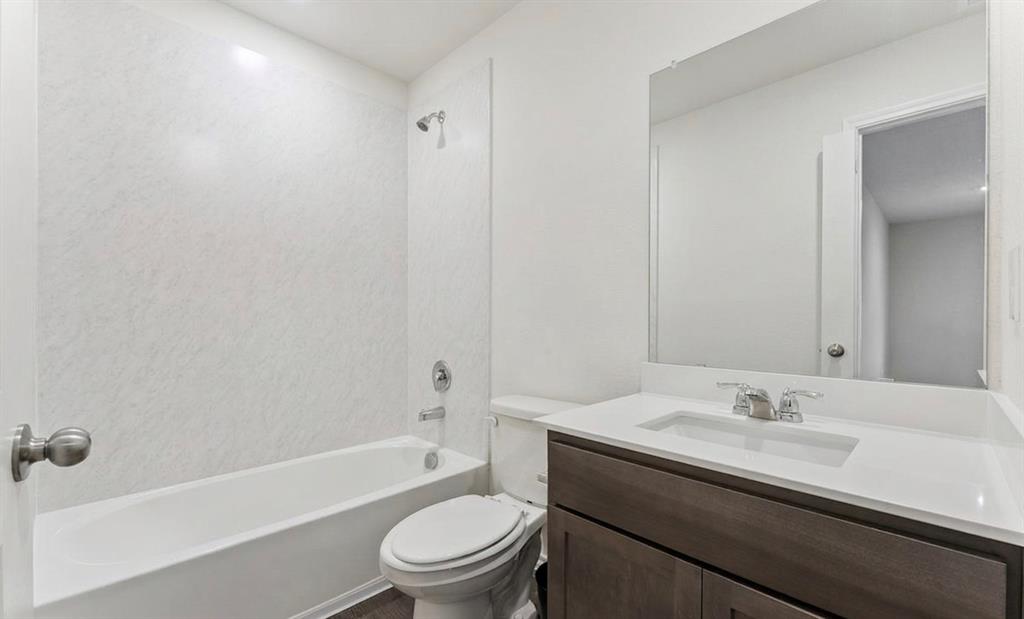 3221 Watterson Way Property Photo 12