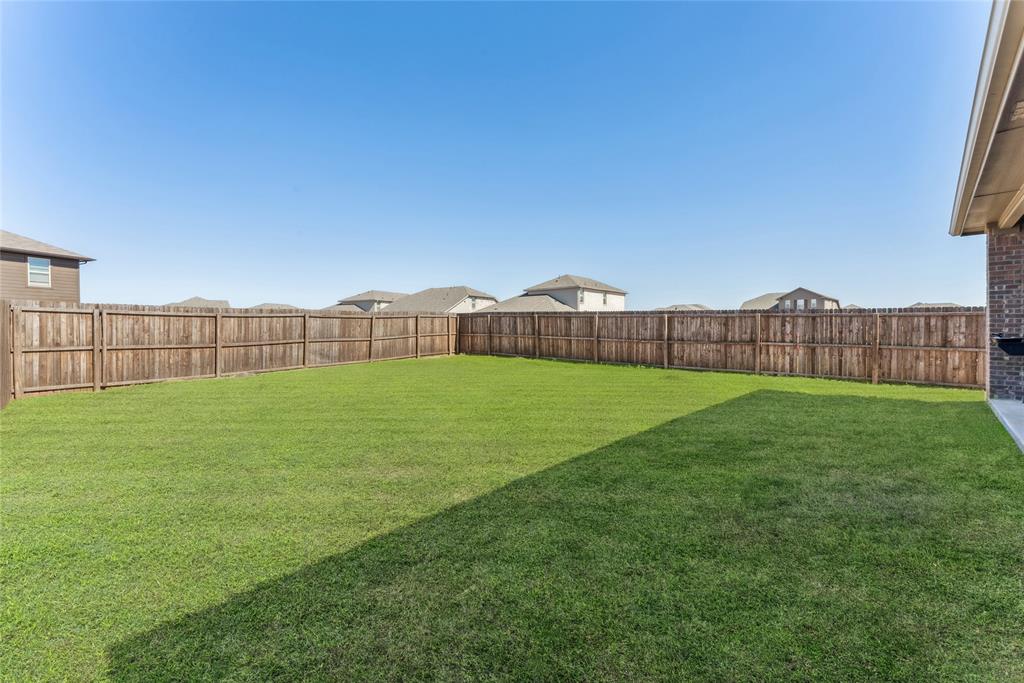 3221 Watterson Way Property Photo 16