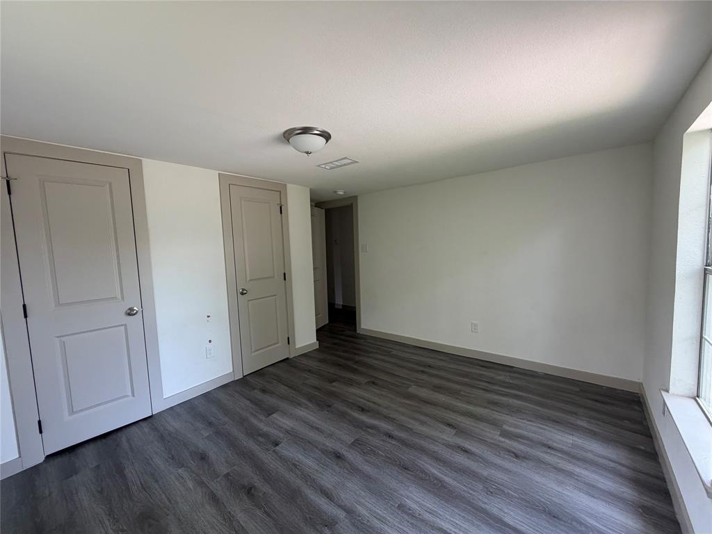 605 N Pine Street Property Photo 4