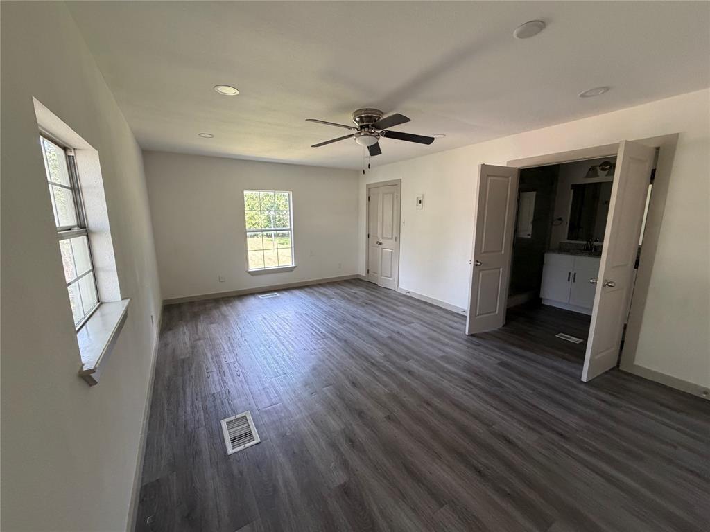 605 N Pine Street Property Photo 11