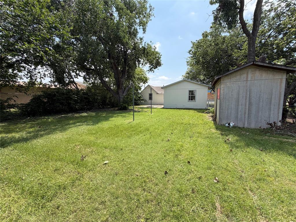 605 N Pine Street Property Photo 16