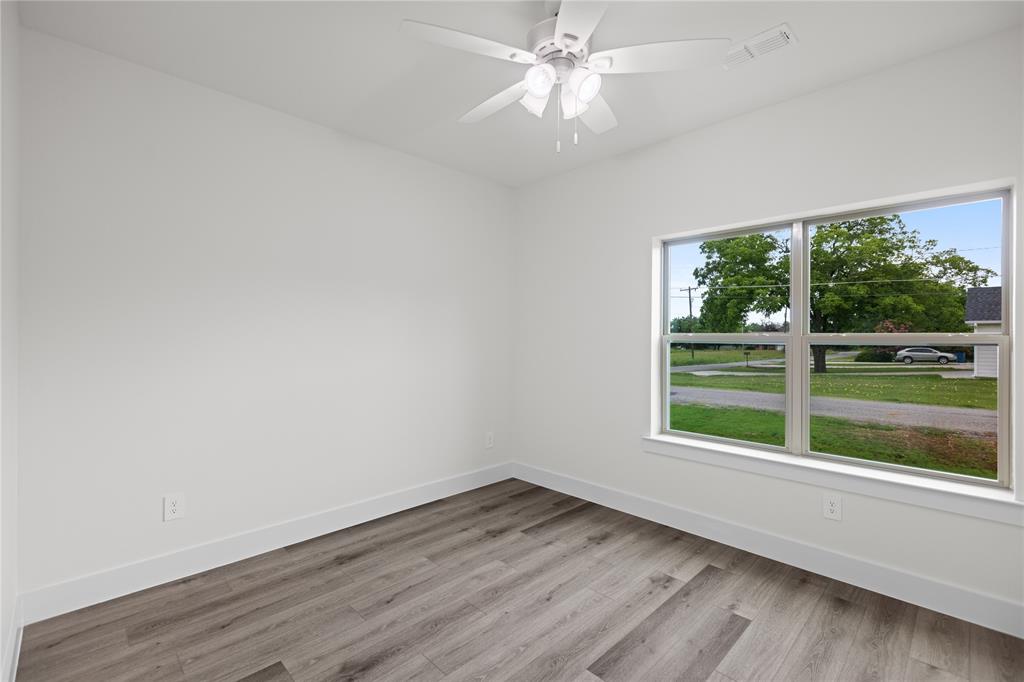 209 W Bonham Street Property Photo 19