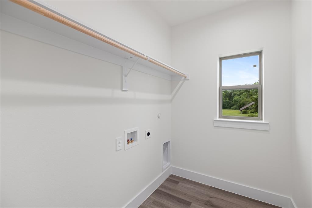 209 W Bonham Street Property Photo 23
