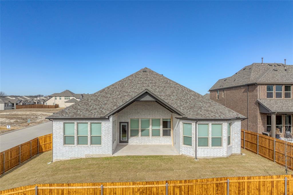 2822 Dolomite Drive Property Photo 6