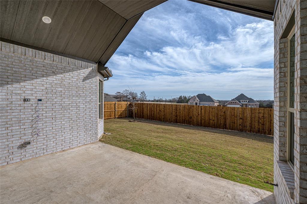 2822 Dolomite Drive Property Photo 8