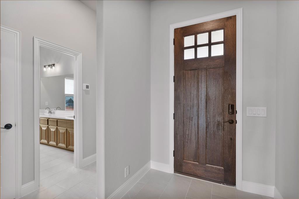 2822 Dolomite Drive Property Photo 9