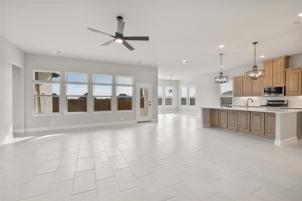 2822 Dolomite Drive Property Photo 13
