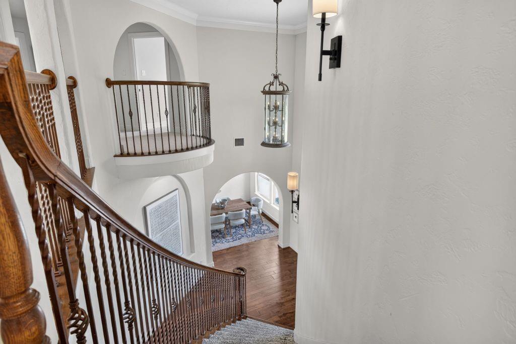 137 Crest Canyon Drive Property Photo 31