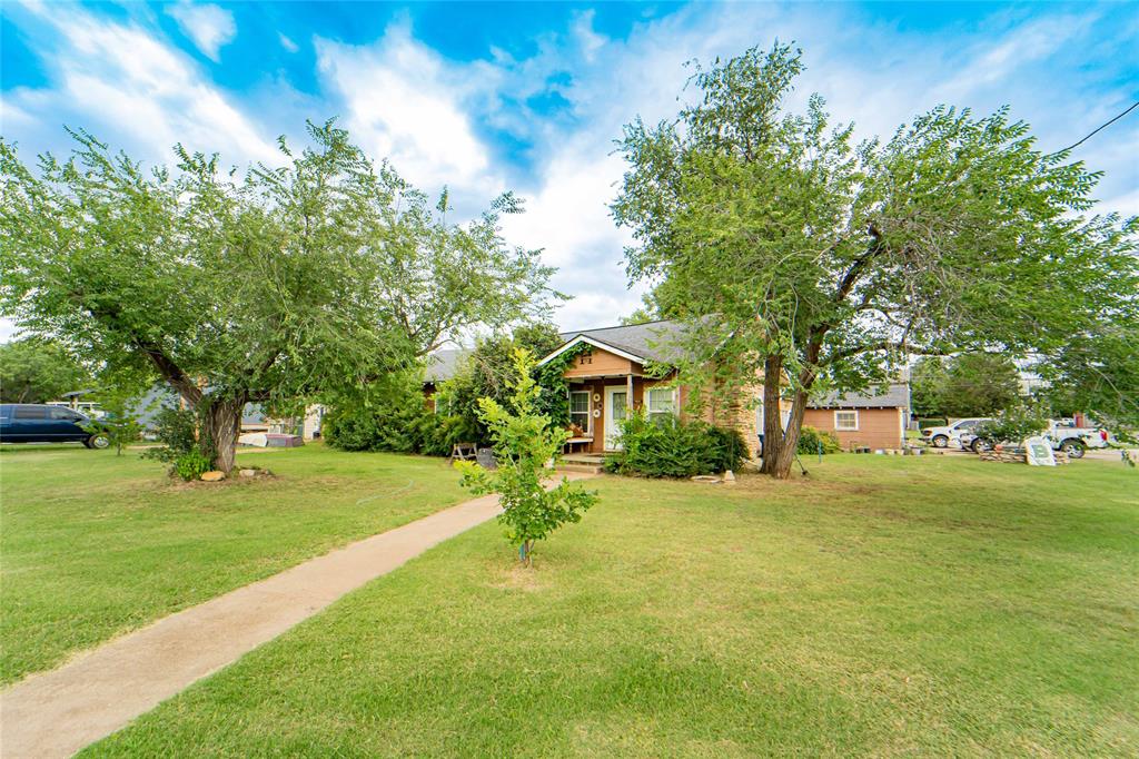 1211 W Hullum Street Property Photo 1