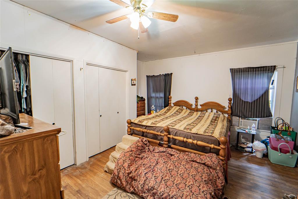 1211 W Hullum Street Property Photo 14