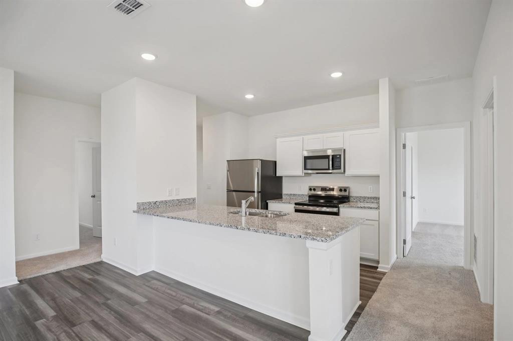 909 Palmer Road Property Photo 11