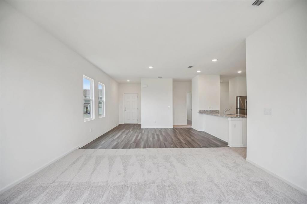 909 Palmer Road Property Photo 14