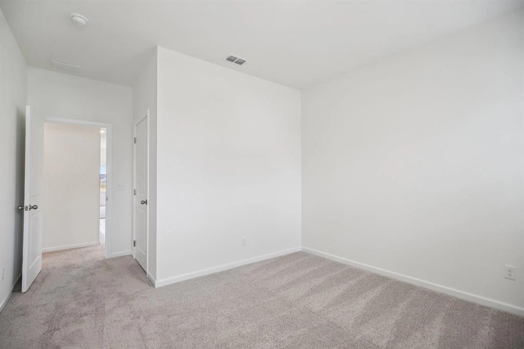 909 Palmer Road Property Photo 18