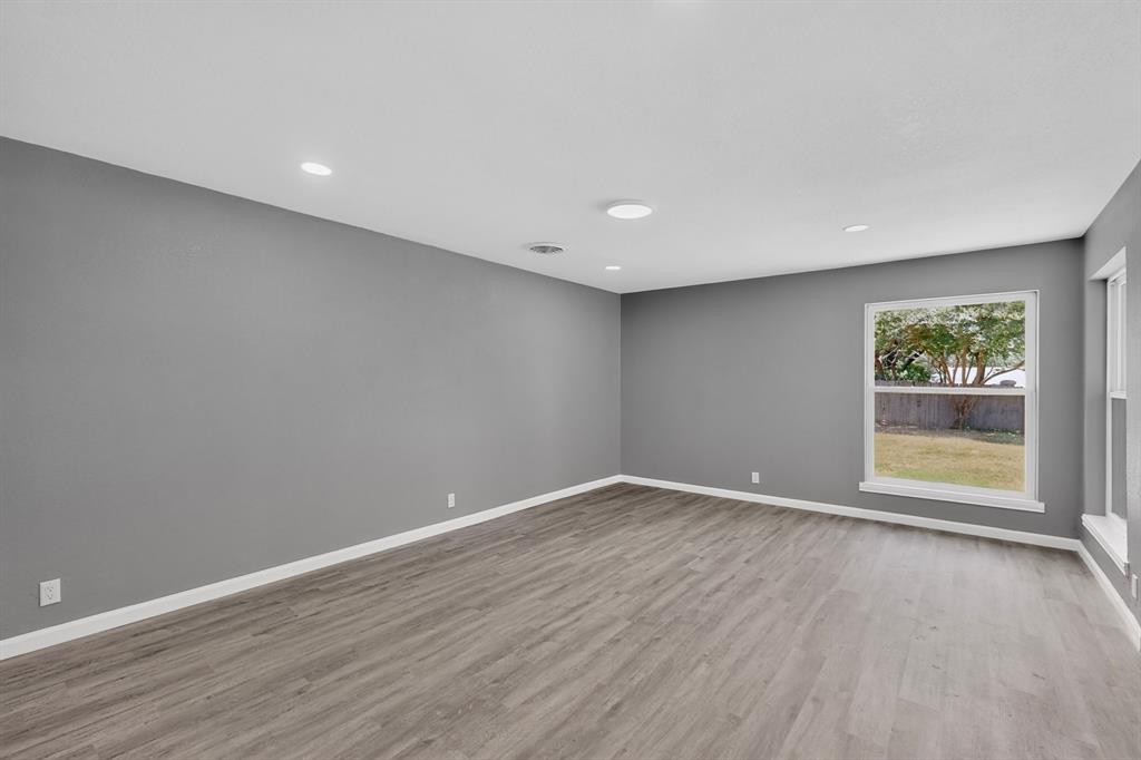 3309 Leith Avenue Property Photo 5