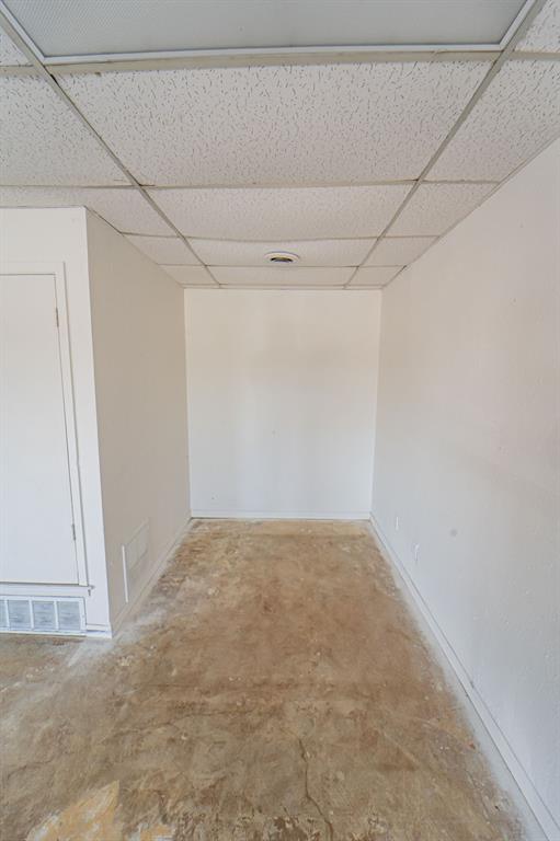 1104 W Walker Street Property Photo 4