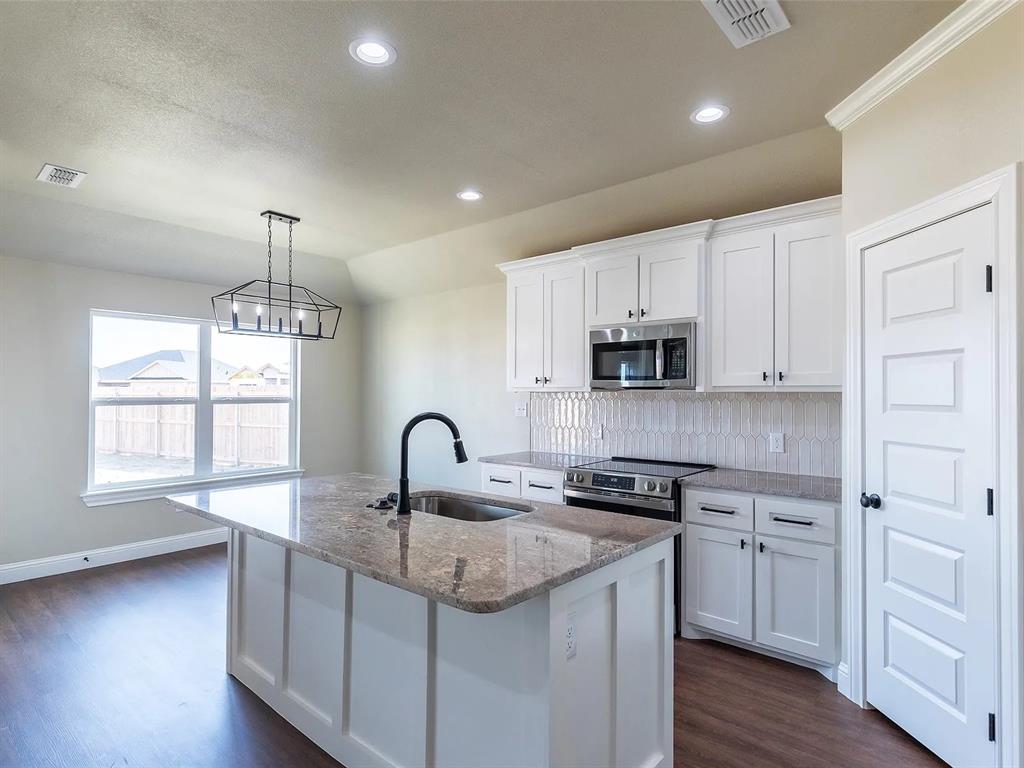 7590 Hudson Way Property Photo 12