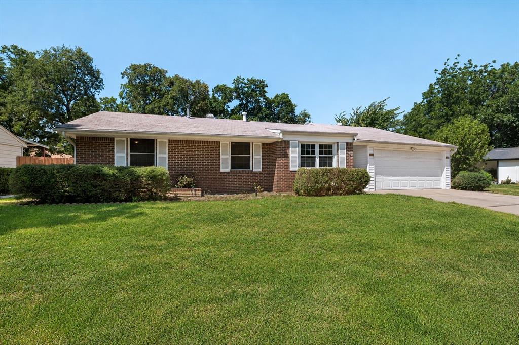 1410 Carswell Terrace Property Photo 1