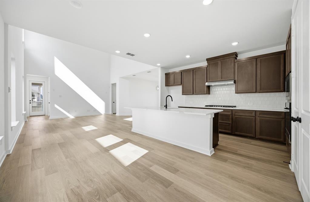 1828 Venture Drive Property Photo 8