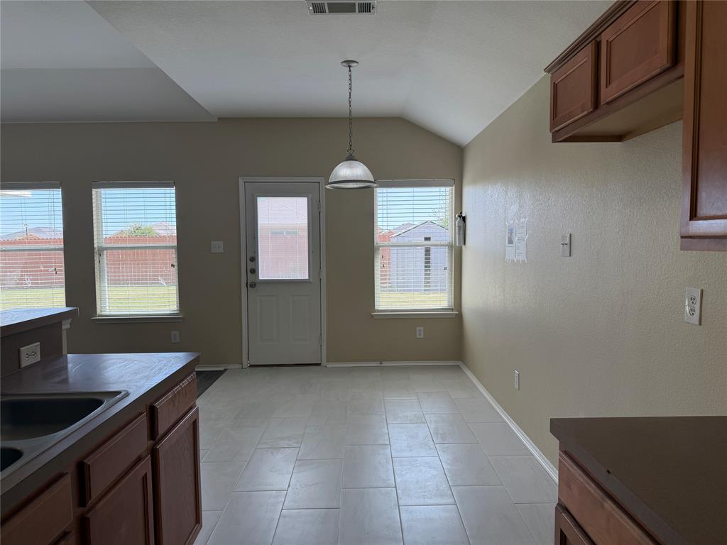 301 Meadow Lark Lane Property Photo 28