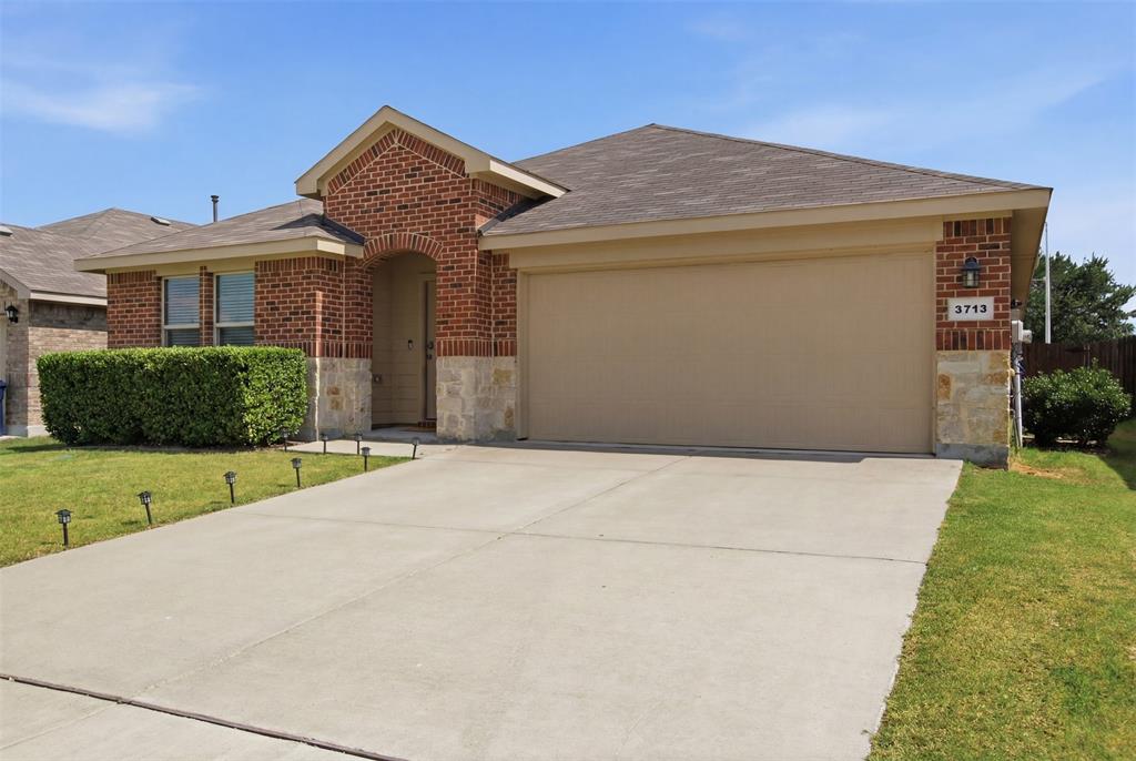 3713 Ridgeway Lane Property Photo 3