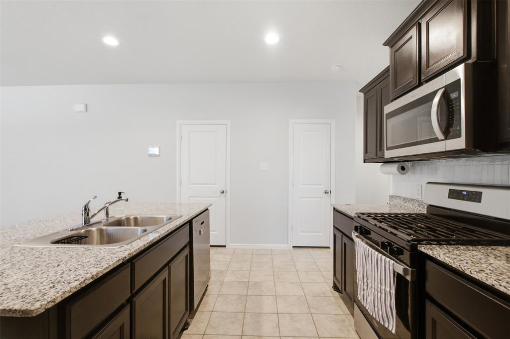3713 Ridgeway Lane Property Photo 8